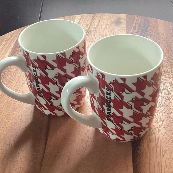 Starbucks Pair (2) of Houndstooth Mugs 2017 White Red Logo 10oz - Picture 3 of 6